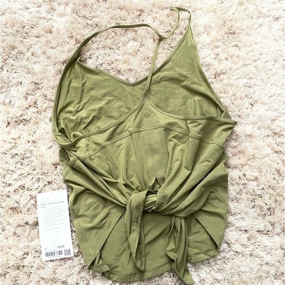 BNWT Lululemon modal silk yoga tank - Picture 6 of 6